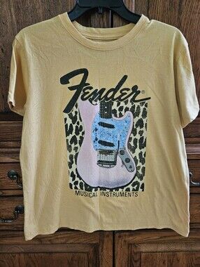 Fender Guitar T shirt Womens Size XL